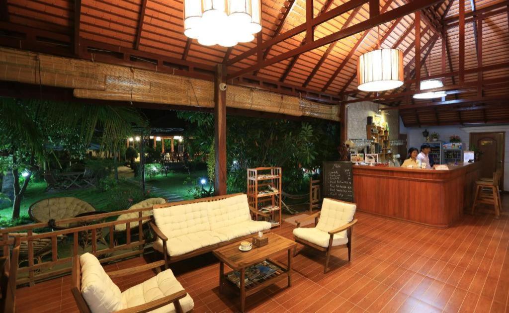 Alice Villa Hotel Takeo Extérieur photo
